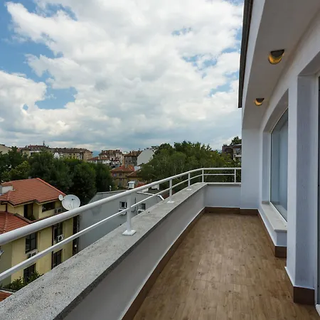 Dunav House 3*